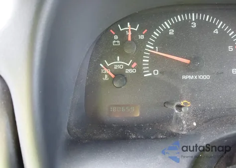 2001 Dodge Ram 1500 St z USA, uszkodzony, nr VIN 3B7HF13Y01G810931